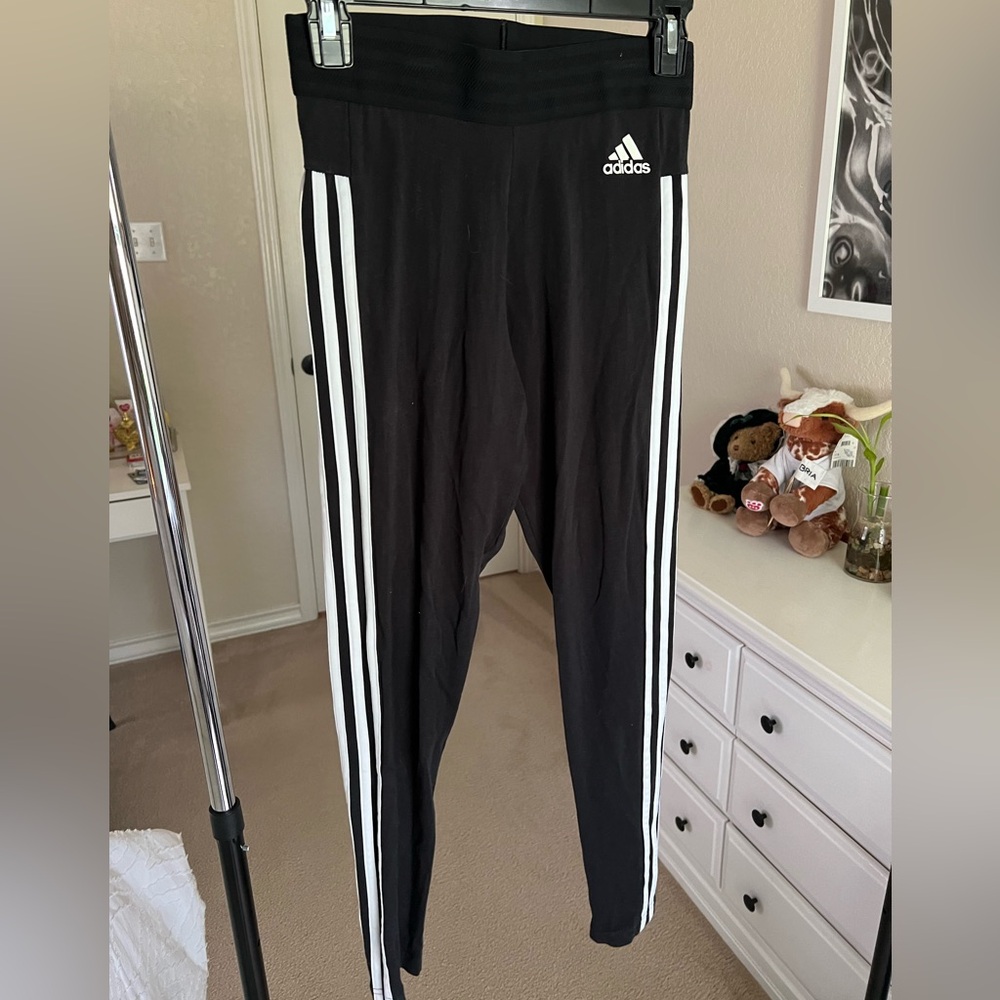 Women’s Adidas Leggings